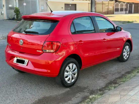 VOLKSWAGEN-GOL-1.0 MI 8V FLEX 4P MANUAL G.VI VOLKSWAGEN-GOL-2013