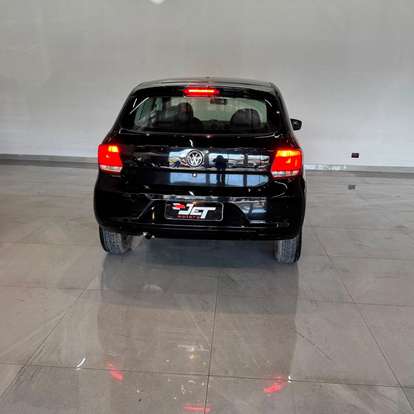 VOLKSWAGEN-GOL-2015