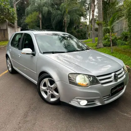 VOLKSWAGEN GOLF 1.6 MI SPORTLINE 8V FLEX 4P MANUAL VOLKSWAGEN GOLF 1.6 MI SPORTLINE 8V FLEX 4P MANUAL