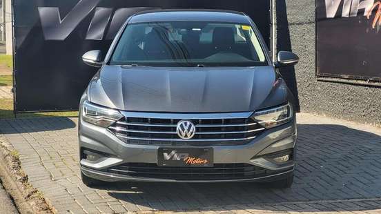 VOLKSWAGEN-JETTA-2018