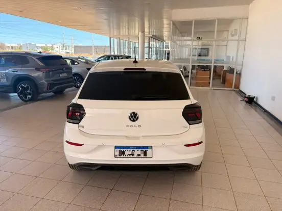 VOLKSWAGEN-POLO-2024