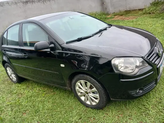 VOLKSWAGEN POLO SEDAN 1.6 MI 8V FLEX 4P MANUAL VOLKSWAGEN POLO SEDAN 1.6 MI 8V FLEX 4P MANUAL