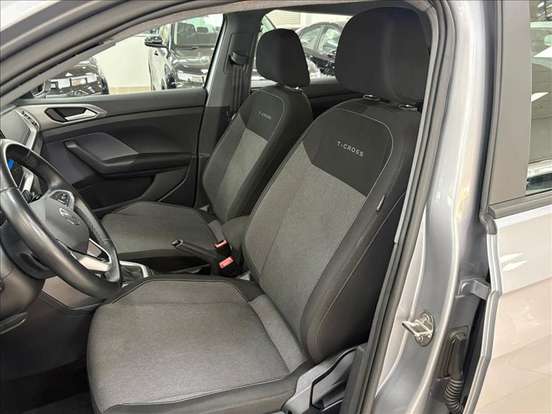 VOLKSWAGEN-T-CROSS-2024