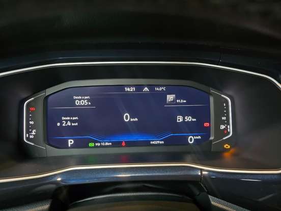 VOLKSWAGEN-T-CROSS-2021