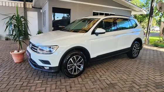 VOLKSWAGEN TIGUAN 1.4 250 TSI TOTAL FLEX ALLSPACE TIPTRONIC VOLKSWAGEN TIGUAN 1.4 250 TSI TOTAL FLEX ALLSPACE TIPTRONIC