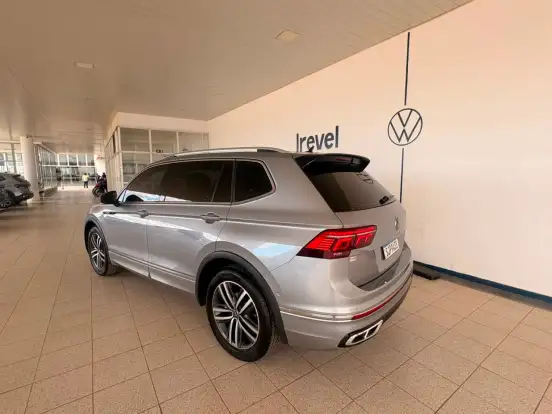 VOLKSWAGEN-TIGUAN-2.0 300 TSI GASOLINA ALLSPACE R-LINE AUTOMÁTICO VOLKSWAGEN-TIGUAN-2023