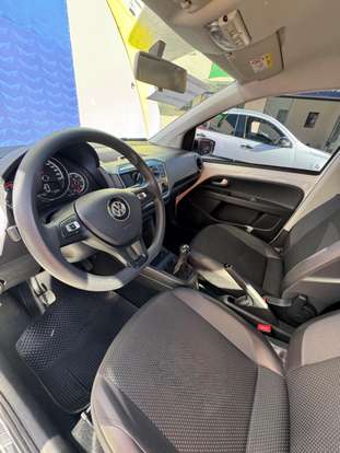 VOLKSWAGEN-UP-2019