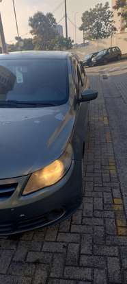 VOLKSWAGEN-GOL-2011