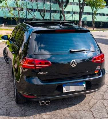VOLKSWAGEN-GOLF-2015