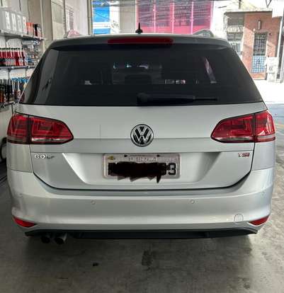 VOLKSWAGEN-GOLF-2017