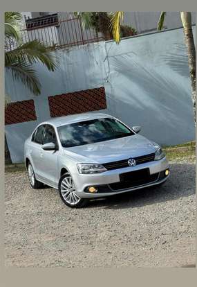 VOLKSWAGEN-JETTA-2.0 TSI HIGHLINE 211CV GASOLINA 4P TIPTRONIC VOLKSWAGEN-JETTA-2014