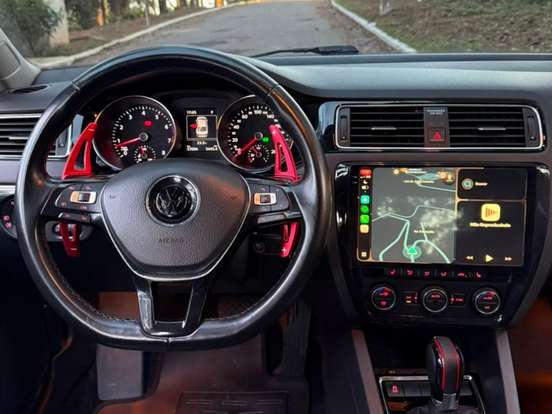 VOLKSWAGEN-JETTA-2018
