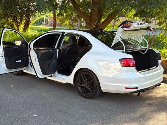 VOLKSWAGEN-JETTA-2.0 TSI HIGHLINE 211CV GASOLINA 4P TIPTRONIC VOLKSWAGEN-JETTA-2018