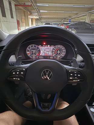 VOLKSWAGEN-PASSAT-2018
