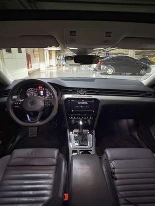VOLKSWAGEN-PASSAT-2018