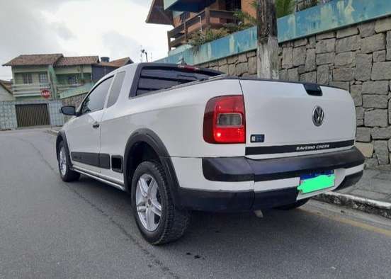 VOLKSWAGEN-SAVEIRO-2011