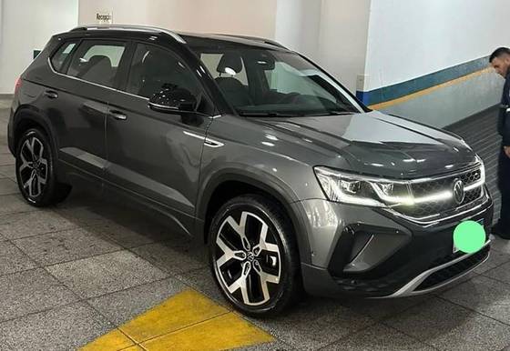 VOLKSWAGEN TAOS 1.4 250 TSI TOTAL FLEX HIGHLINE AUTOMÁTICO