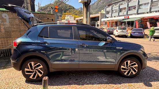 VOLKSWAGEN-T-CROSS-2024