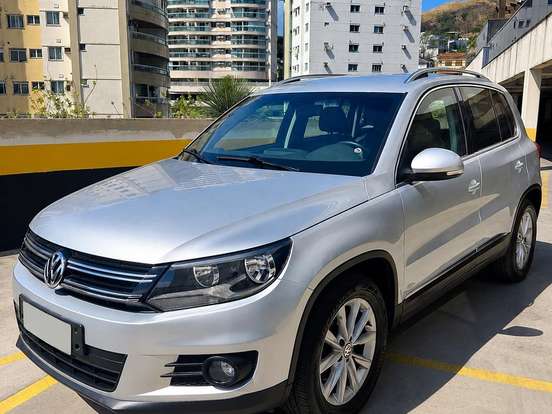 VOLKSWAGEN-TIGUAN-2.0 TSI 16V TURBO GASOLINA 4P TIPTRONIC VOLKSWAGEN-TIGUAN-2012