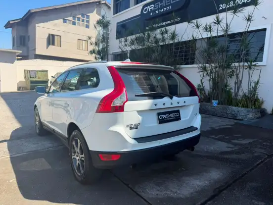 VOLVO-XC60-2.0 T5 DYNAMIC FWD TURBO GASOLINA 4P AUTOMÁTICO VOLVO-XC60-2011