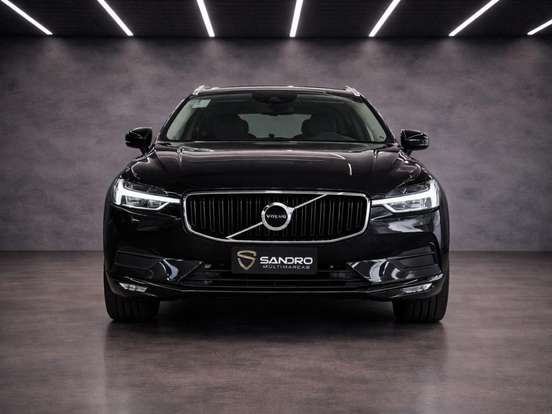 VOLVO-XC60-2.0 D5 DIESEL MOMENTUM AWD GEARTRONIC VOLVO-XC60-2020