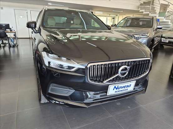 VOLVO-XC60-2.0 T5 GASOLINA MOMENTUM AWD GEARTRONIC VOLVO-XC60-2018
