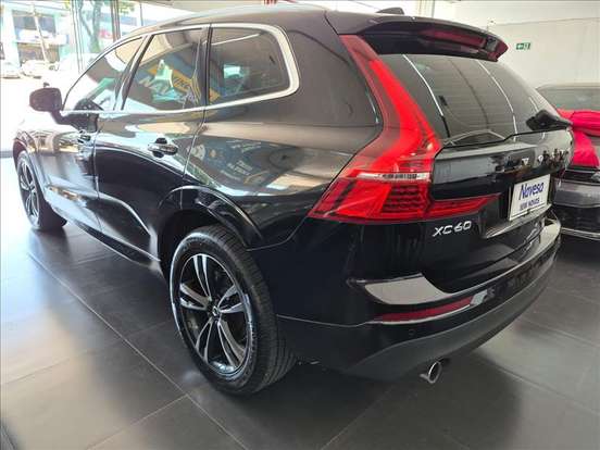 VOLVO-XC60-2.0 T5 GASOLINA MOMENTUM AWD GEARTRONIC VOLVO-XC60-2018