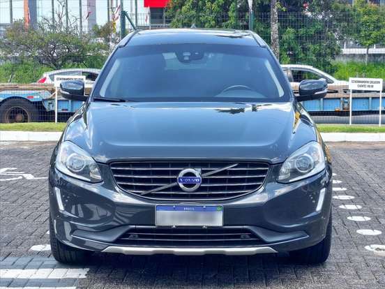 VOLVO-XC60-2015