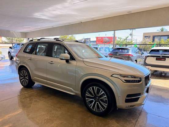 VOLVO-XC90-2.0 D5 DIESEL MOMENTUM AWD GEARTRONIC VOLVO-XC90-2017