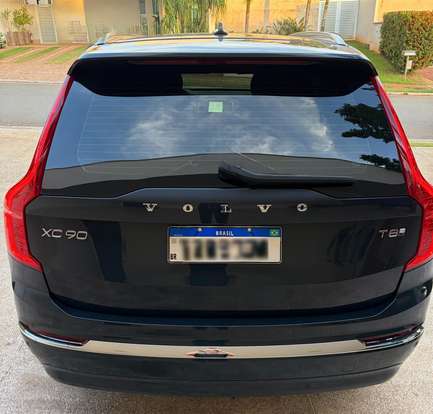 VOLVO-XC90-2024