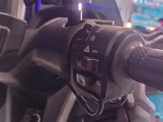 YAMAHA-NMAX CONNECTED 160 ABS YAMAHA-NMAX CONNECTED 160 ABS-2025
