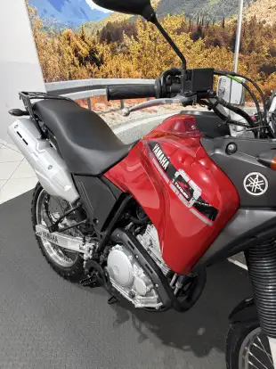 YAMAHA-XTZ 250 TÉNÉRÉ YAMAHA-XTZ 250 TÉNÉRÉ-2015