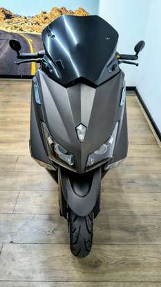 YAMAHA-TMAX-2014