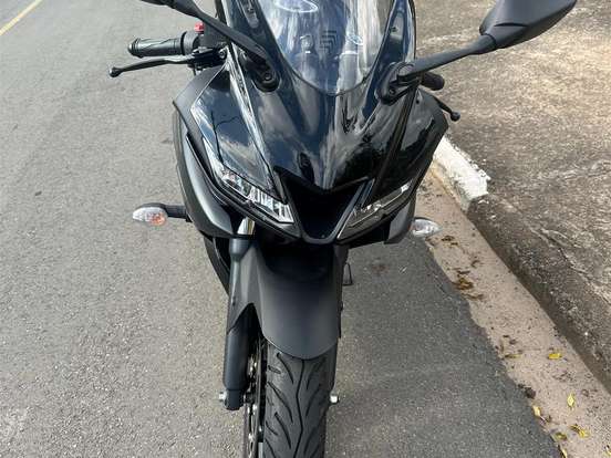 YAMAHA-YZF R15 YAMAHA-YZF R15-2025