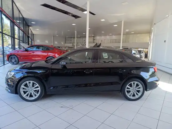 AUDI-A3-1.8 TFSI SEDAN AMBITION 16V 180CV GASOLINA 4P AUTOMÁTICO AUDI-A3-2014