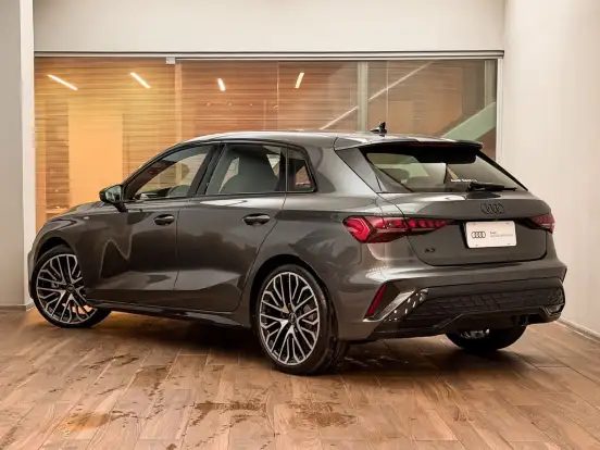 AUDI-A3-2.0 40 TFSI GASOLINA SPORTBACK PERFORMANCE BLACK S-TRONIC AUDI-A3-2025