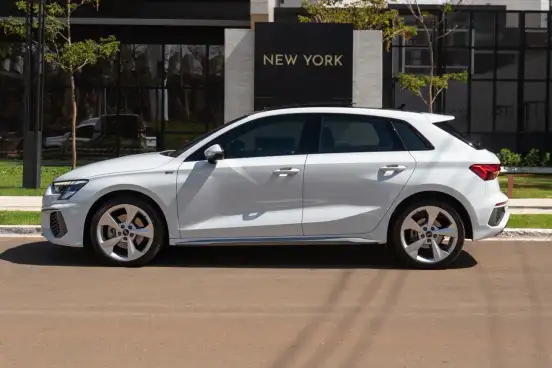 AUDI-A3-2024