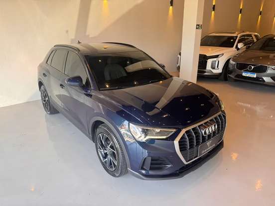 AUDI-Q3-2019