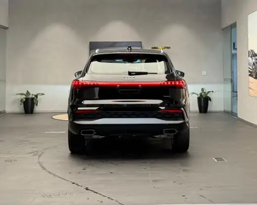 AUDI-Q5-2025