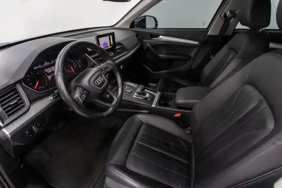 AUDI-Q5-2019