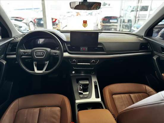 AUDI-Q5-2022
