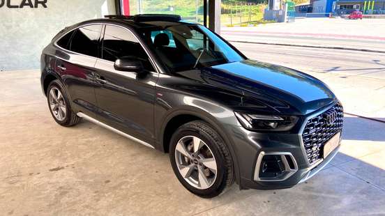 AUDI-Q5-2022