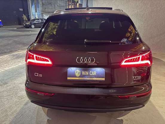 AUDI-Q5-2017