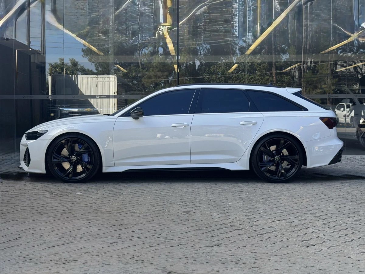 Audi RS6 — foto 7