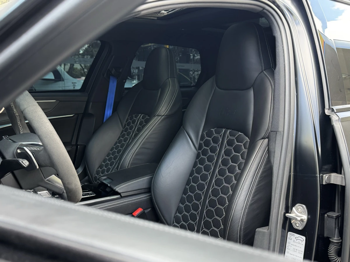 Audi RS6 — foto 9