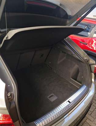 AUDI-Q3-2023