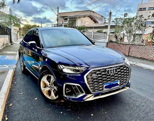AUDI-Q5-2021