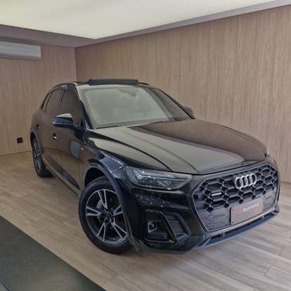 AUDI-Q5-2022