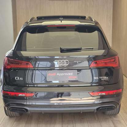 AUDI-Q5-2022
