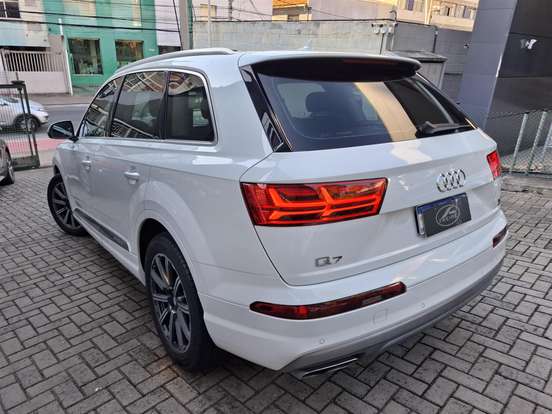 AUDI-Q7-3.0 TFSI AMBITION V6 24V GASOLINA 4P TIPTRONIC AUDI-Q7-2015